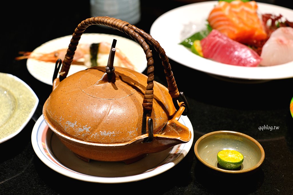 台中南屯︱大漁壽司．台中人氣壽司重新裝潢，環境寬敞大氣有濃厚的日式氛圍，嚴選當季季節漁獲產地直送 @QQ的懶骨頭