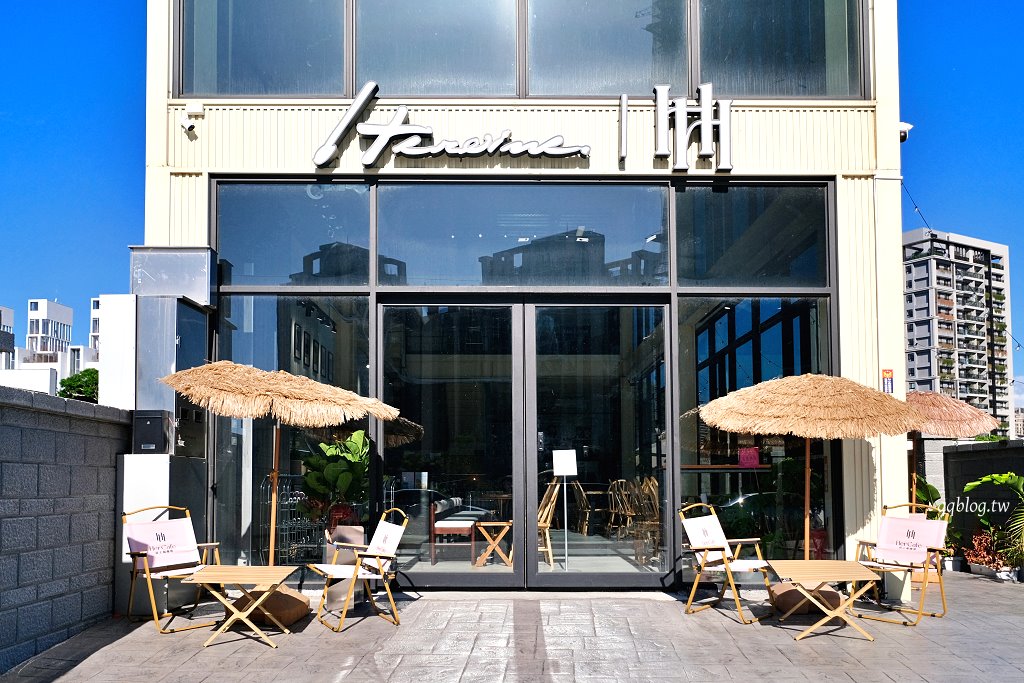 台中北屯︱Her CAFE 員工喝咖啡．不限時咖啡館，150元咖啡、飲品喝到飽，號稱台最美茶水間咖啡館 @QQ的懶骨頭