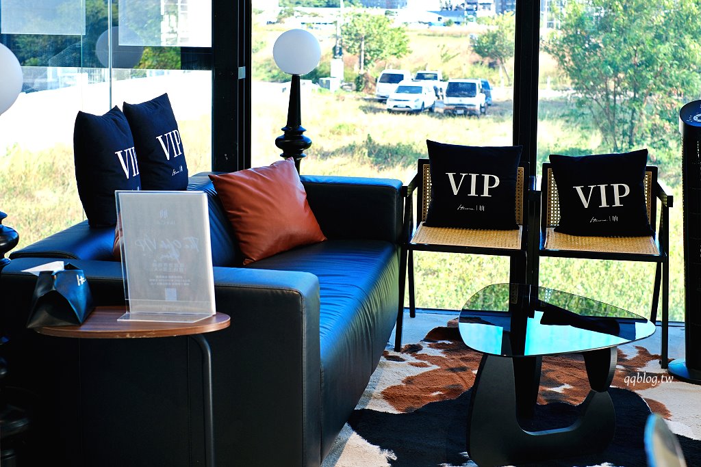 台中北屯︱Her CAFE 員工喝咖啡．不限時咖啡館，150元咖啡、飲品喝到飽，號稱台最美茶水間咖啡館 @QQ的懶骨頭