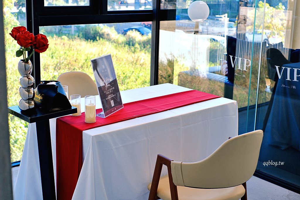 台中北屯︱Her CAFE 員工喝咖啡．不限時咖啡館，150元咖啡、飲品喝到飽，號稱台最美茶水間咖啡館 @QQ的懶骨頭