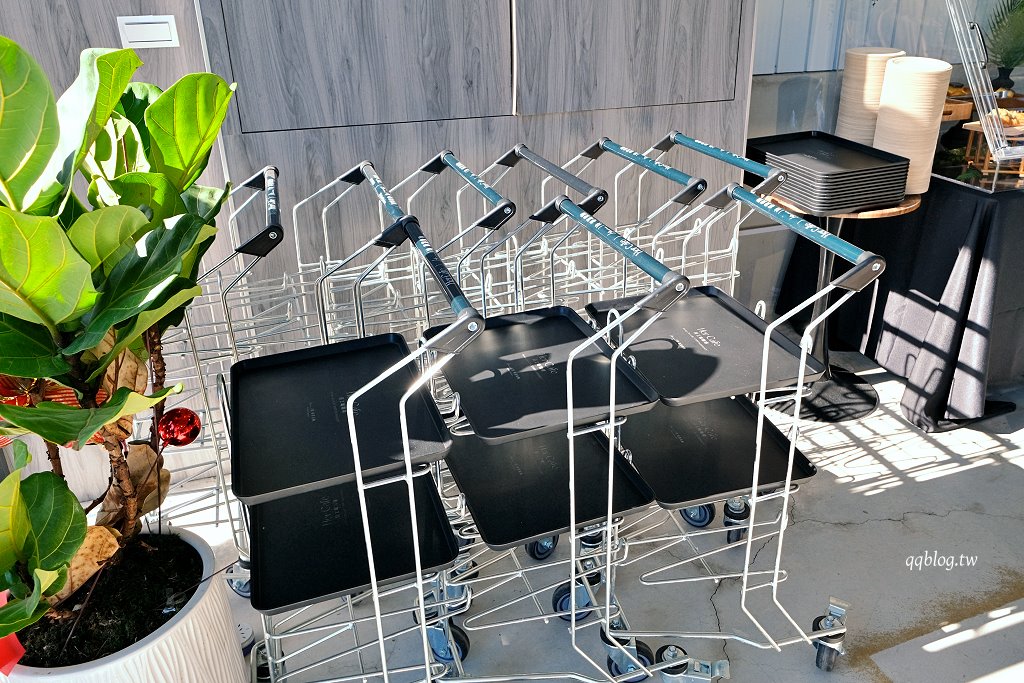 台中北屯︱Her CAFE 員工喝咖啡．不限時咖啡館，150元咖啡、飲品喝到飽，號稱台最美茶水間咖啡館 @QQ的懶骨頭