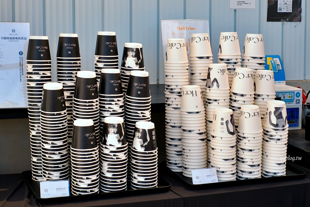 台中北屯︱Her CAFE 員工喝咖啡．不限時咖啡館，150元咖啡、飲品喝到飽，號稱台最美茶水間咖啡館 @QQ的懶骨頭