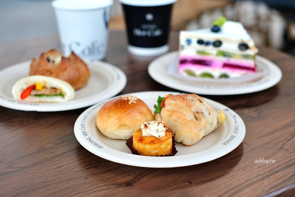 台中北屯︱Her CAFE 員工喝咖啡．不限時咖啡館，150元咖啡、飲品喝到飽，號稱台最美茶水間咖啡館 @QQ的懶骨頭