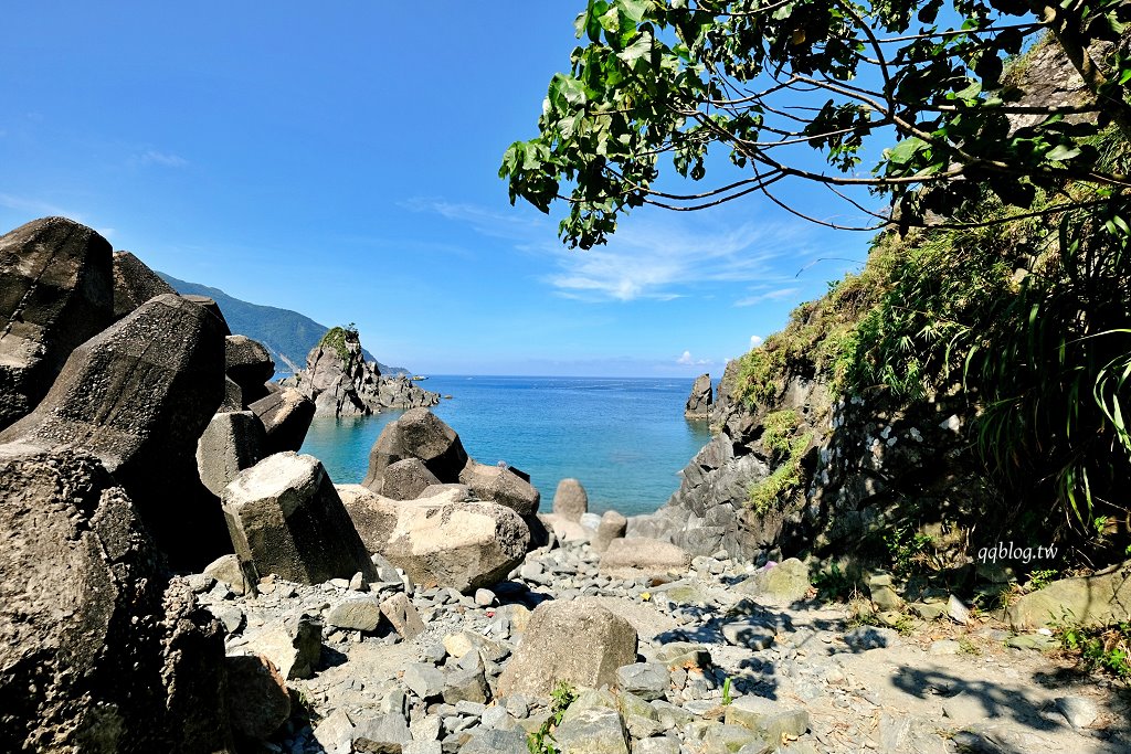 宜蘭東澳︱粉鳥林漁港秘境.漸層的藍色海水超級夢幻,有台版下龍灣之稱 @QQ的懶骨頭 宜蘭東澳︱粉鳥林漁港秘境.漸層的藍色海水超級夢幻,有台版下龍灣之稱 @QQ的懶骨頭