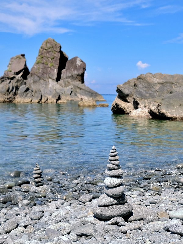 宜蘭東澳︱粉鳥林漁港秘境．漸層的藍色海水超級夢幻，有台版下龍灣之稱 @QQ的懶骨頭