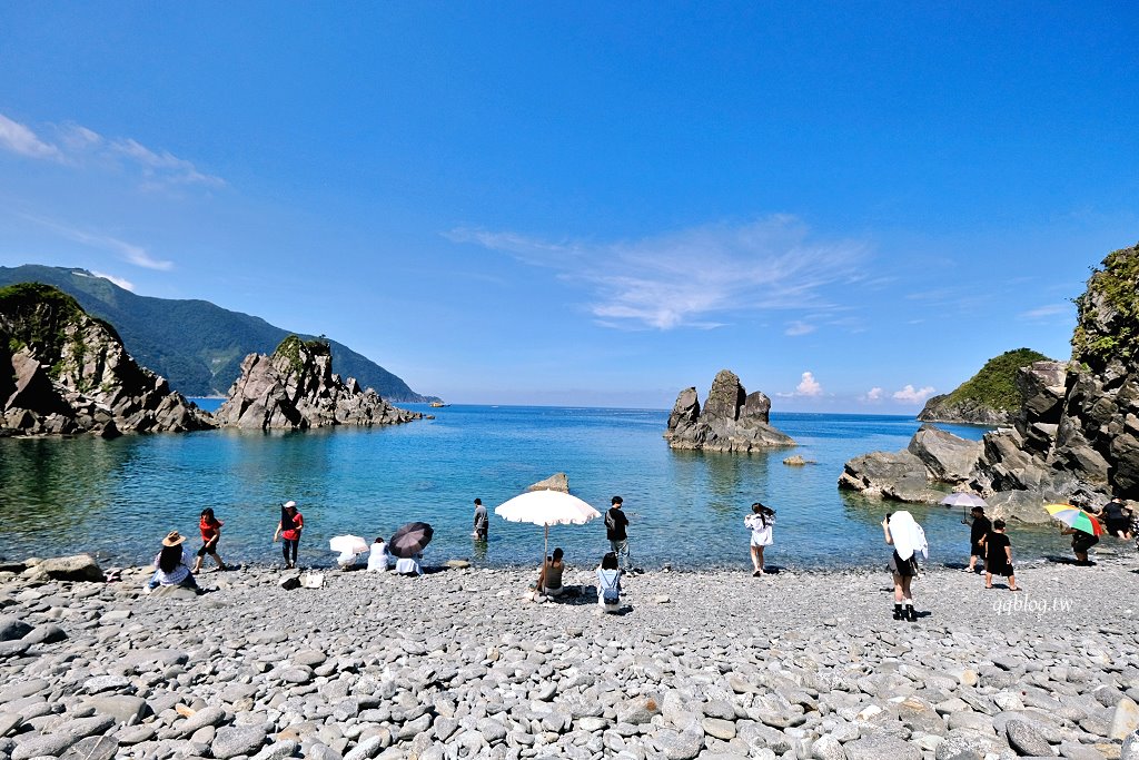 宜蘭東澳︱粉鳥林漁港秘境.漸層的藍色海水超級夢幻,有台版下龍灣之稱 @QQ的懶骨頭 宜蘭東澳︱粉鳥林漁港秘境.漸層的藍色海水超級夢幻,有台版下龍灣之稱 @QQ的懶骨頭