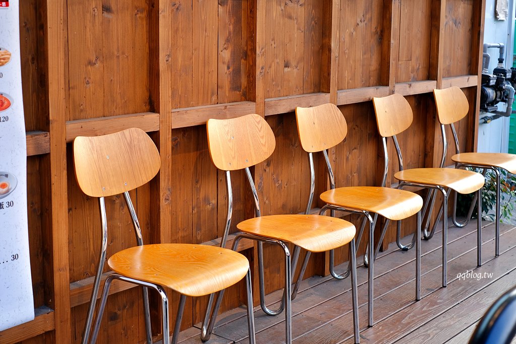 台中北區︱蓮尾一鳴 豚骨拉麵專門店.濃郁系湯頭很日式,香氣十足 @QQ的懶骨頭 台中北區︱蓮尾一鳴 豚骨拉麵專門店.濃郁系湯頭很日式,香氣十足 @QQ的懶骨頭