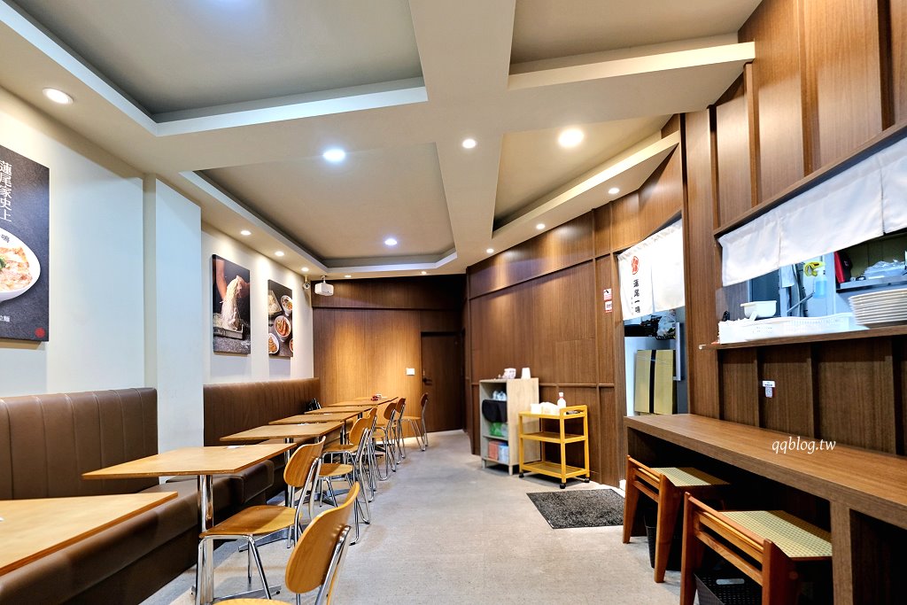 台中北區︱蓮尾一鳴 豚骨拉麵專門店.濃郁系湯頭很日式,香氣十足 @QQ的懶骨頭 台中北區︱蓮尾一鳴 豚骨拉麵專門店.濃郁系湯頭很日式,香氣十足 @QQ的懶骨頭