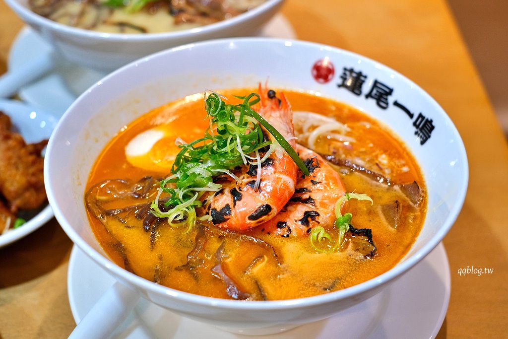 台中北區︱蓮尾一鳴 豚骨拉麵專門店.濃郁系湯頭很日式,香氣十足 @QQ的懶骨頭 台中北區︱蓮尾一鳴 豚骨拉麵專門店.濃郁系湯頭很日式,香氣十足 @QQ的懶骨頭