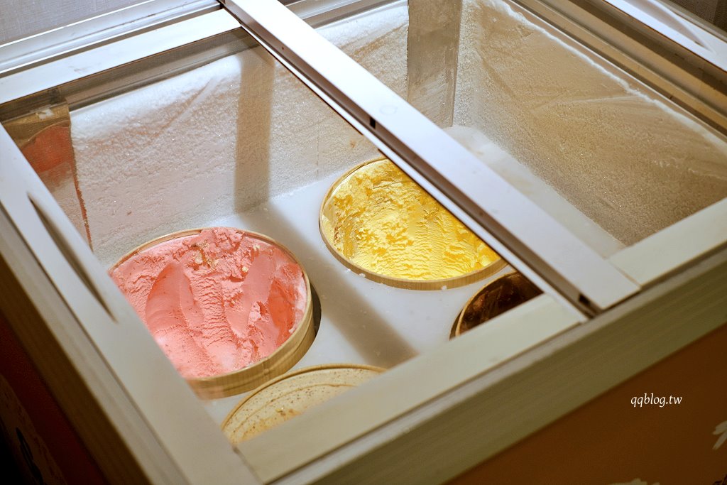 台南安南︱初鍋．每日現熬大骨湯頭，蔬菜、飲料、冰品自助吃到飽 @QQ的懶骨頭