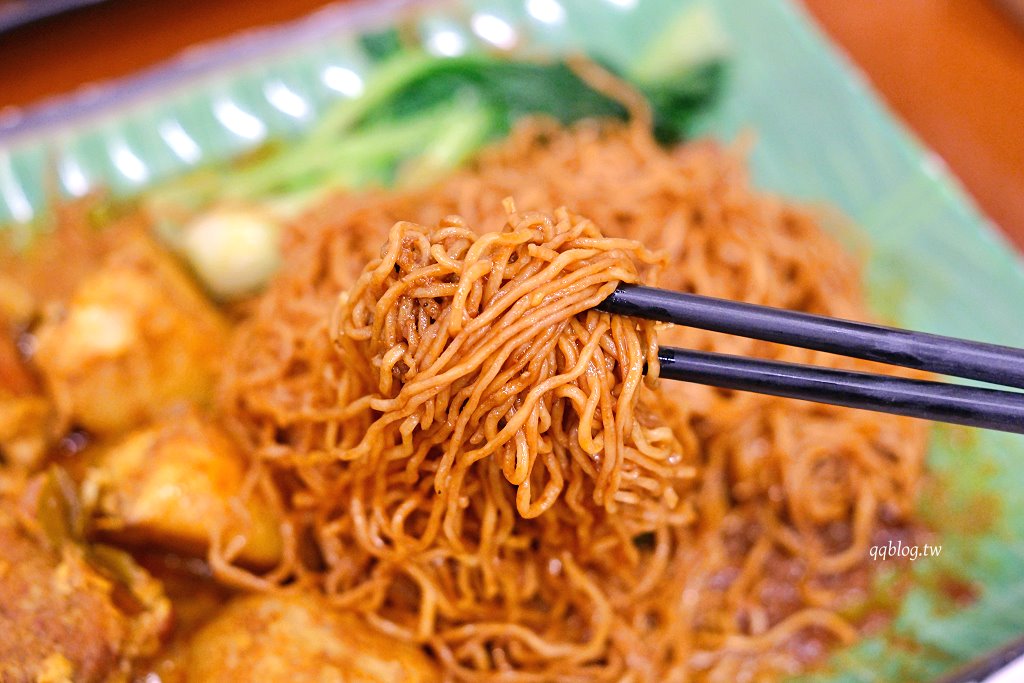 台中南屯︱新馬小廚 南屯店．不用飛出國也能吃到道地的新馬料理 @QQ的懶骨頭