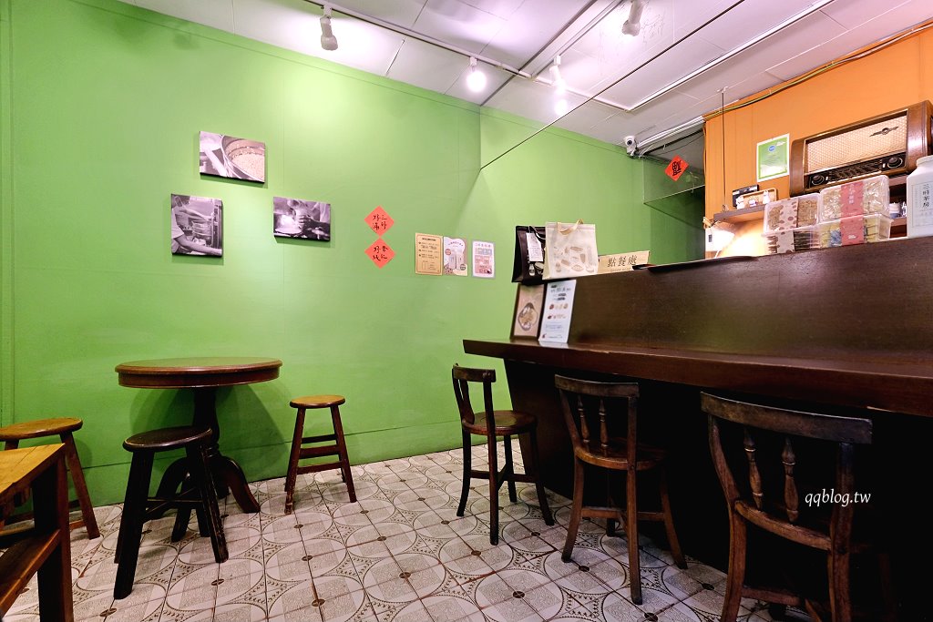 台中北區︱三時茶房，隱藏巷弄裡的老宅，賣的是香濃的杏仁茶 @QQ的懶骨頭