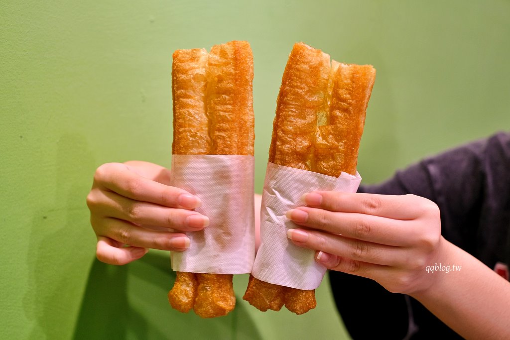 台中北區︱三時茶房，隱藏巷弄裡的老宅，賣的是香濃的杏仁茶 @QQ的懶骨頭