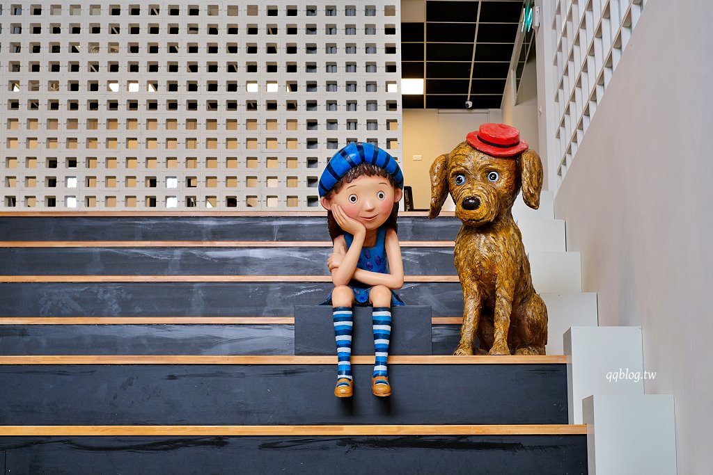 宜蘭︱宜蘭市立圖書館/宜蘭市李科永紀念圖書館.幾米繪本人偶超可愛又好拍 @QQ的懶骨頭 宜蘭︱宜蘭市立圖書館/宜蘭市李科永紀念圖書館.幾米繪本人偶超可愛又好拍 @QQ的懶骨頭