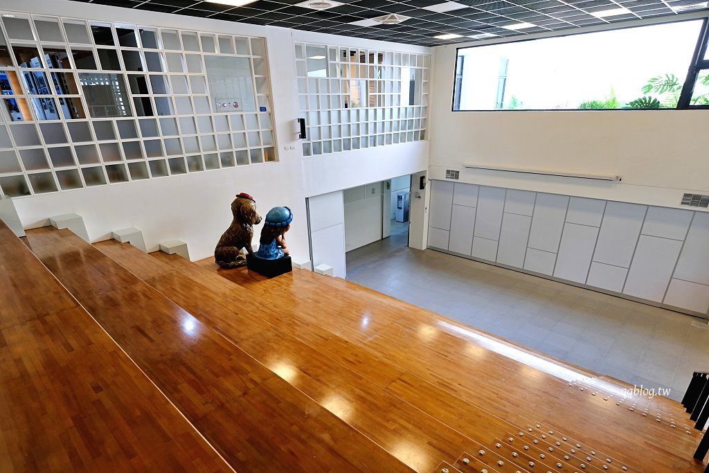 宜蘭︱宜蘭市立圖書館/宜蘭市李科永紀念圖書館.幾米繪本人偶超可愛又好拍 @QQ的懶骨頭 宜蘭︱宜蘭市立圖書館/宜蘭市李科永紀念圖書館.幾米繪本人偶超可愛又好拍 @QQ的懶骨頭