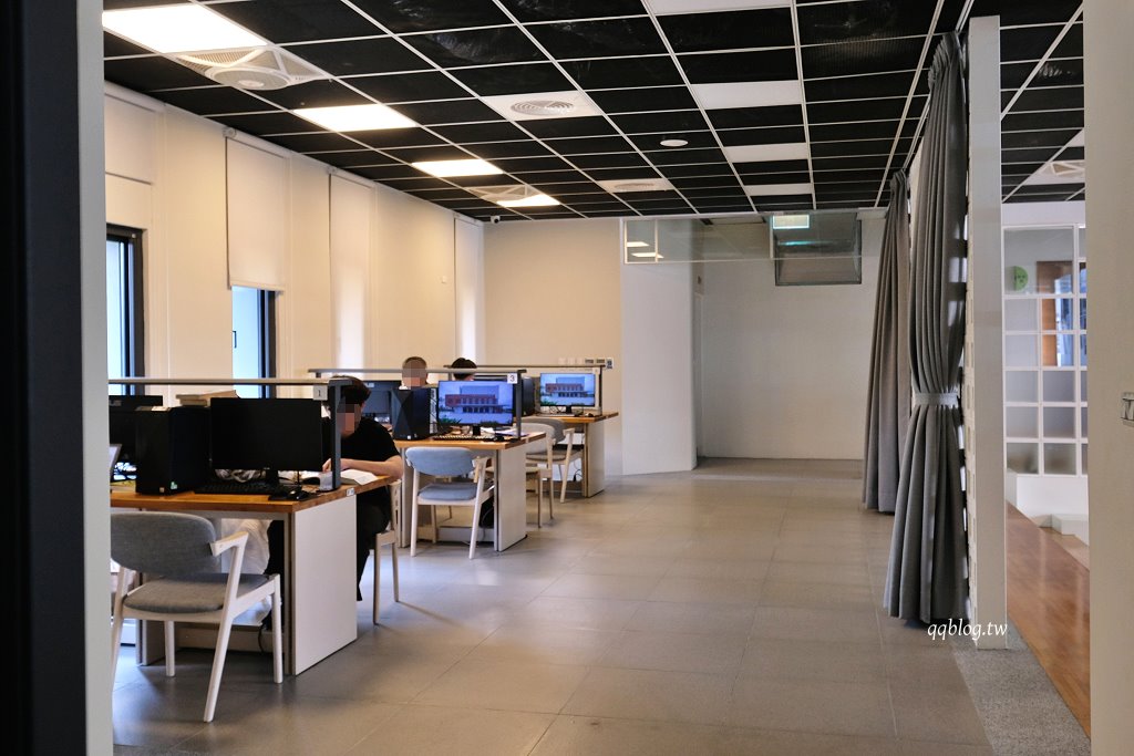 宜蘭︱宜蘭市立圖書館/宜蘭市李科永紀念圖書館.幾米繪本人偶超可愛又好拍 @QQ的懶骨頭 宜蘭︱宜蘭市立圖書館/宜蘭市李科永紀念圖書館.幾米繪本人偶超可愛又好拍 @QQ的懶骨頭