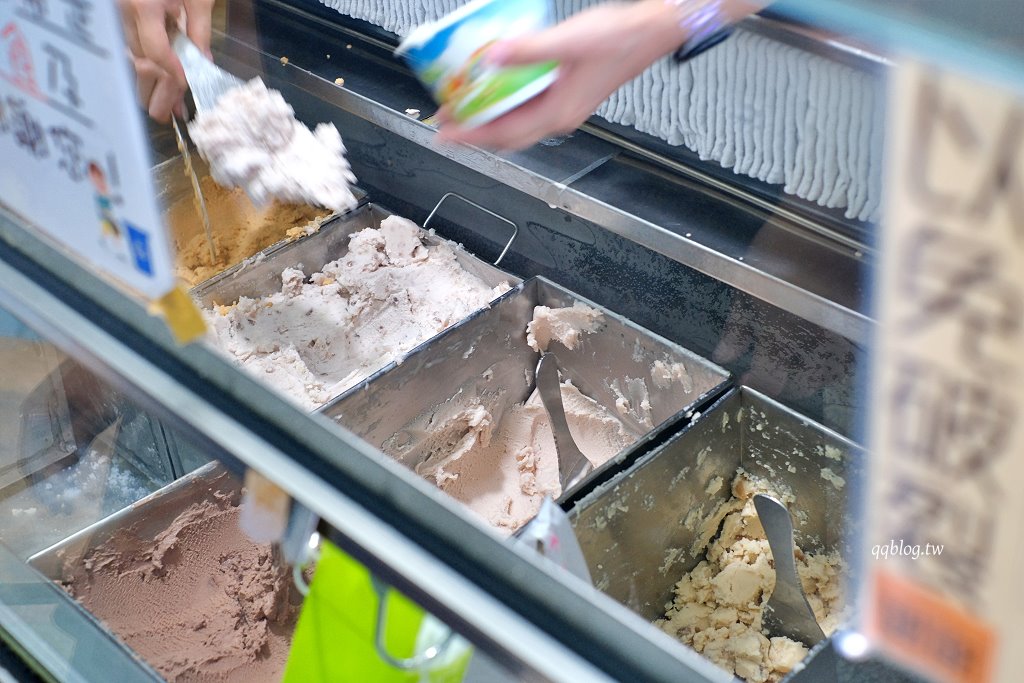 宜蘭︱涼心冰店．傳承三代的手工綿綿冰，只賣五種口味生意好到爆 @QQ的懶骨頭