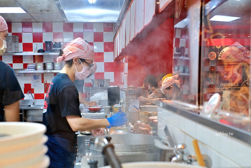 台中西屯︱Nagi豚骨拉麵 凪．濃郁風味特色拉麵，四種口味都值得一試，每週的限定王更是不能錯過 @QQ的懶骨頭