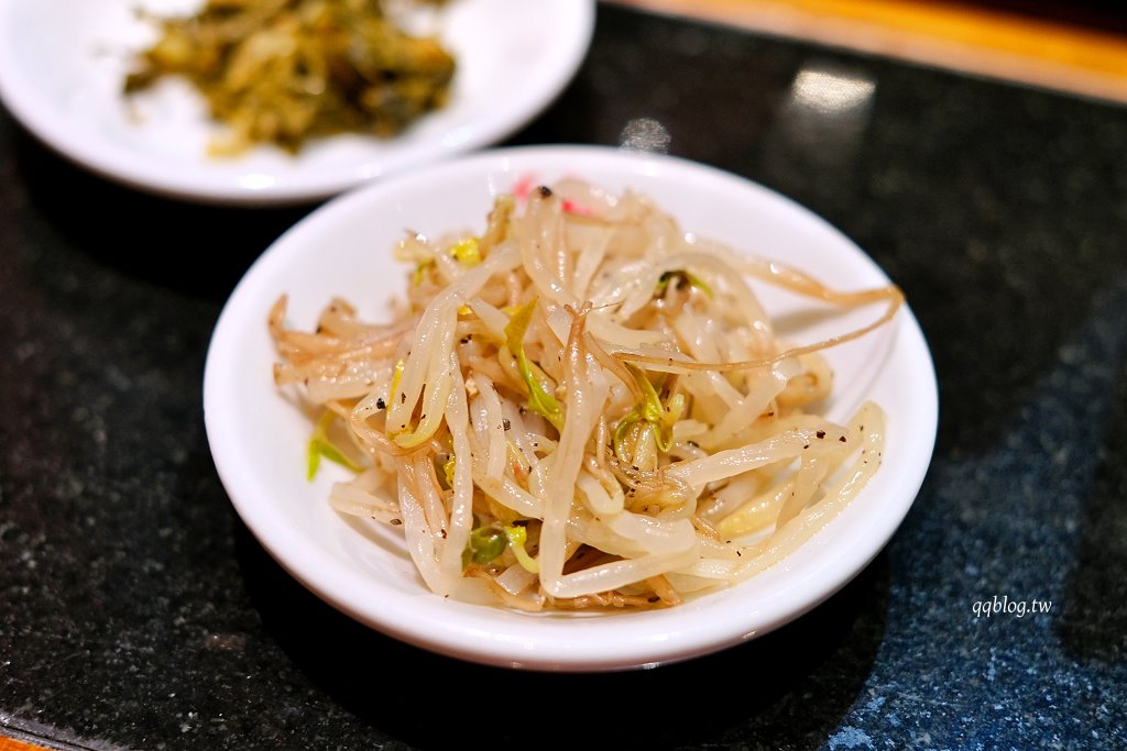 台中西屯︱Nagi豚骨拉麵 凪．濃郁風味特色拉麵，四種口味都值得一試，每週的限定王更是不能錯過 @QQ的懶骨頭
