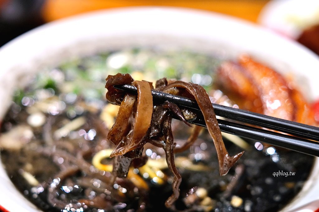 台中西屯︱Nagi豚骨拉麵 凪．濃郁風味特色拉麵，四種口味都值得一試，每週的限定王更是不能錯過 @QQ的懶骨頭