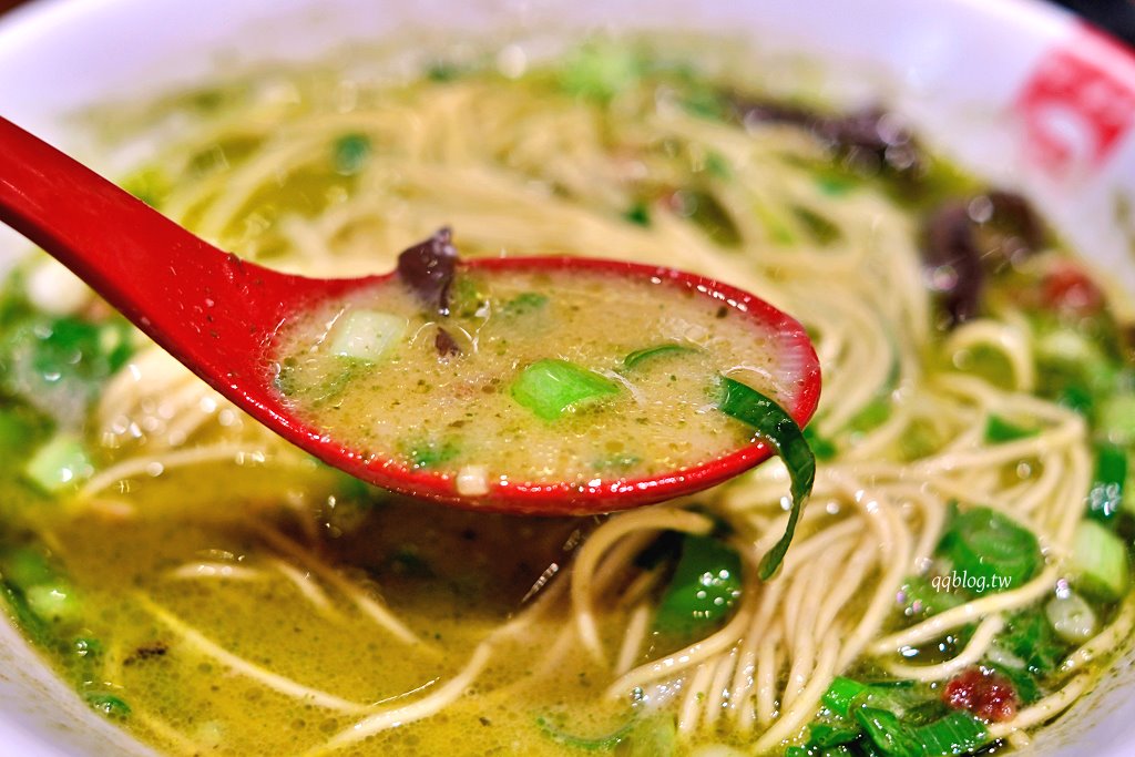 台中西屯︱Nagi豚骨拉麵 凪．濃郁風味特色拉麵，四種口味都值得一試，每週的限定王更是不能錯過 @QQ的懶骨頭