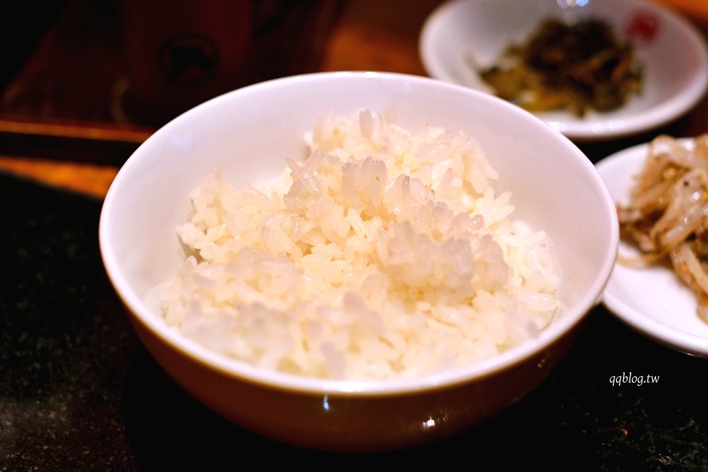 台中西屯︱Nagi豚骨拉麵 凪．濃郁風味特色拉麵，四種口味都值得一試，每週的限定王更是不能錯過 @QQ的懶骨頭