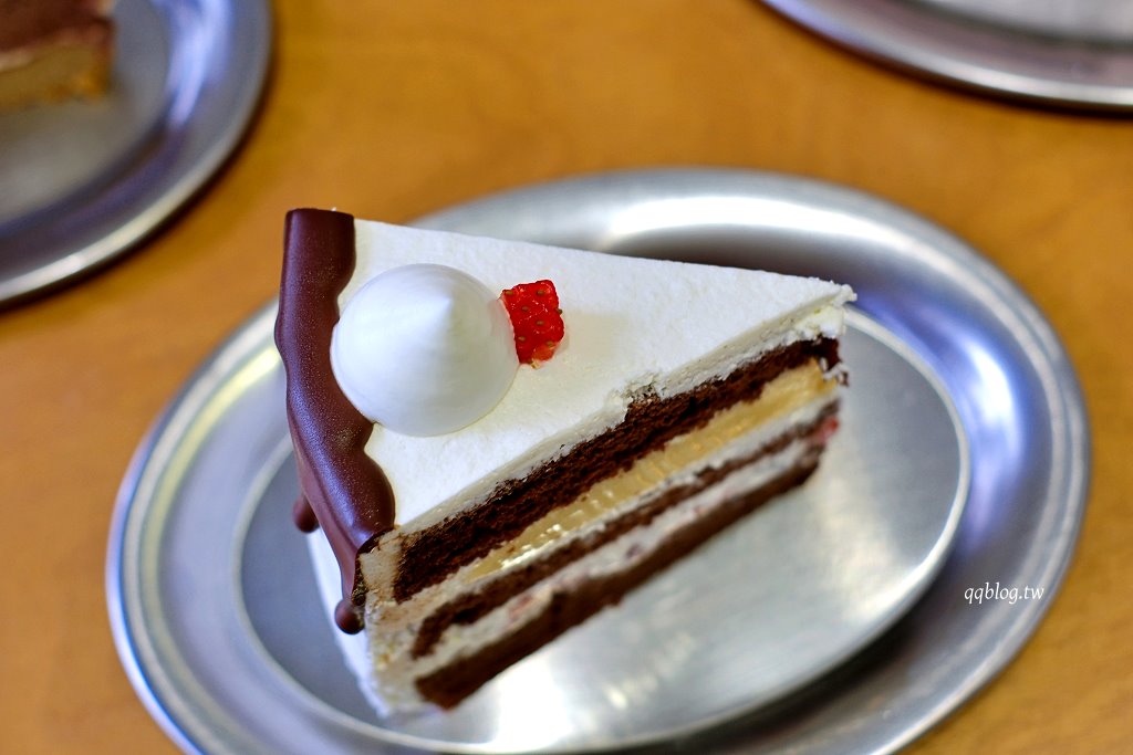 台中西屯︱Bake Inn．從網路販售到有實體店面，一週只營業四天 @QQ的懶骨頭