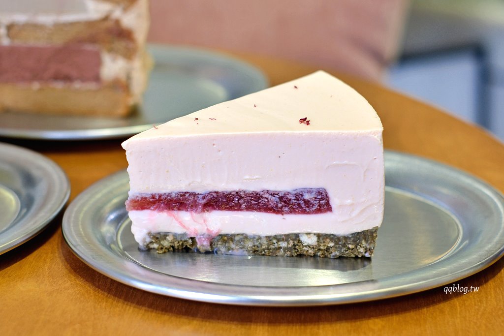 台中西屯︱Bake Inn．從網路販售到有實體店面，一週只營業四天 @QQ的懶骨頭