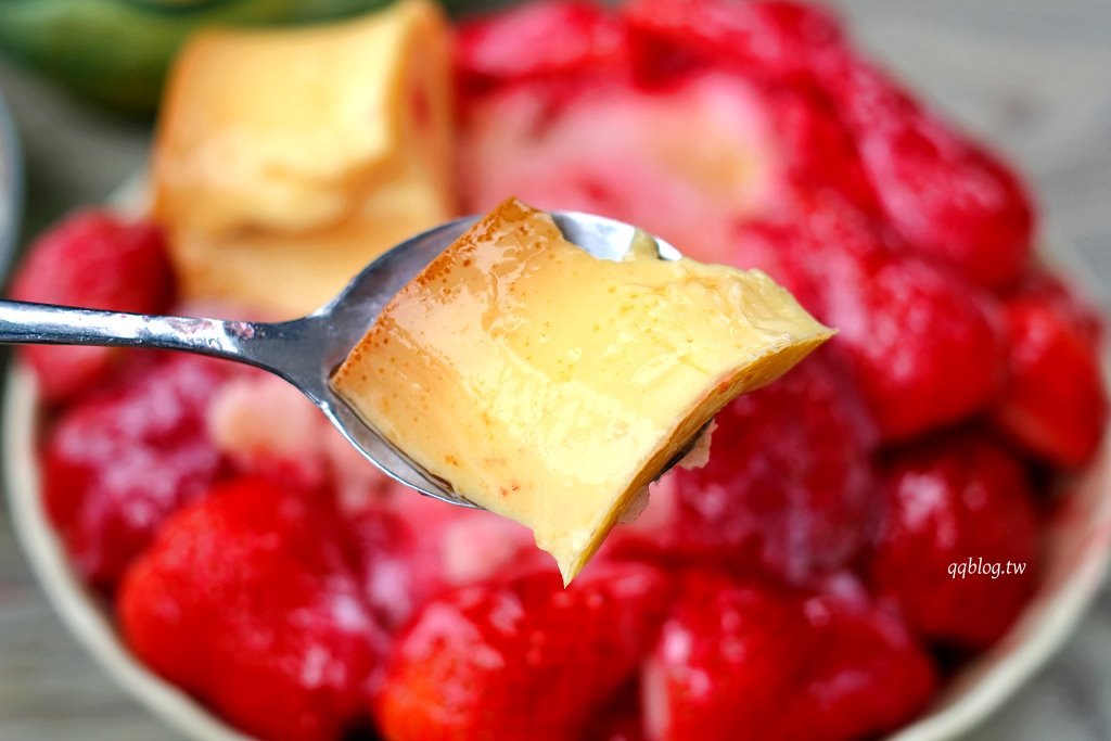 台南中西區︱冰鄉．台南超人氣冰品，季節限定草莓冰大口滿足 @QQ的懶骨頭