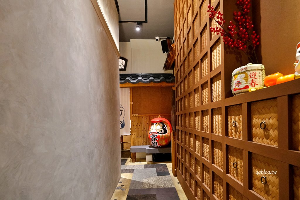 台中南屯︱客觀炭火小料理．藏身在七期裡的炭火直烤和牛挽肉，免飛日本也能吃到日式漢堡排 @QQ的懶骨頭