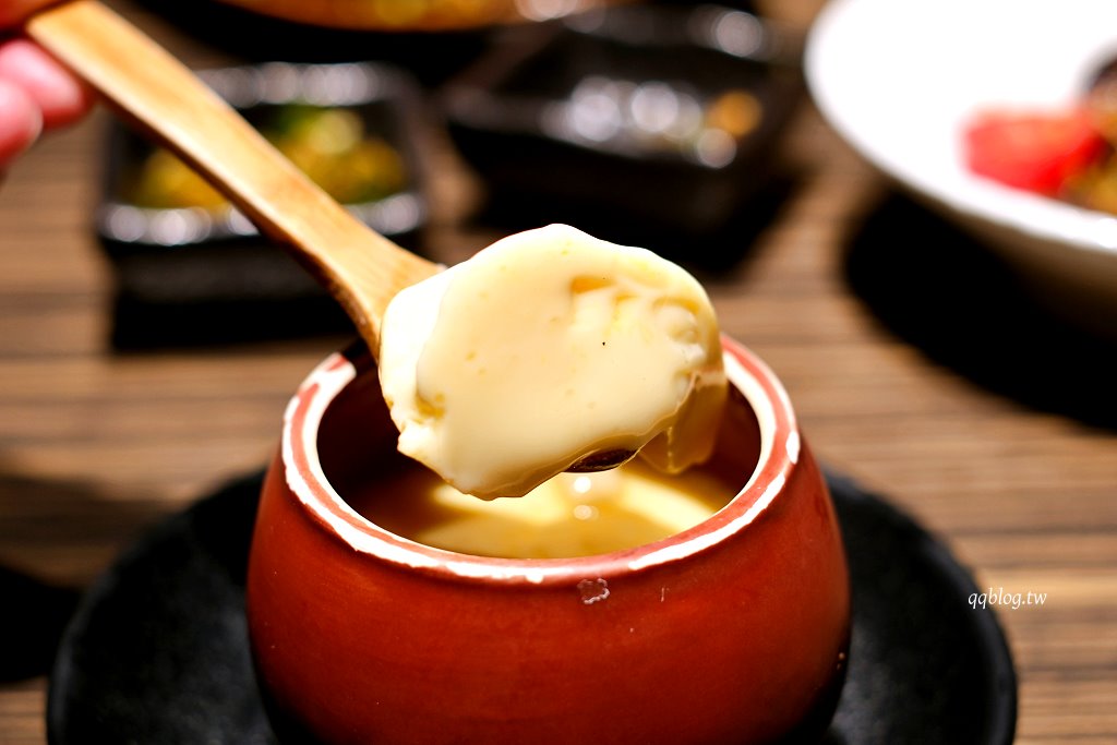 台中南屯︱客觀炭火小料理．藏身在七期裡的炭火直烤和牛挽肉，免飛日本也能吃到日式漢堡排 @QQ的懶骨頭