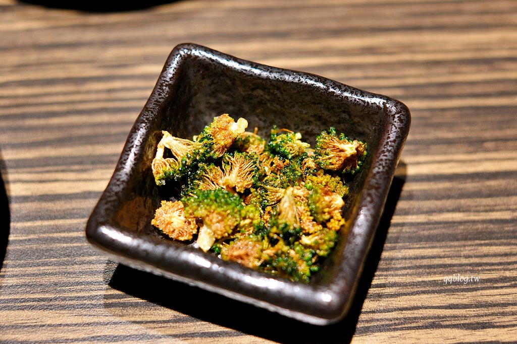 台中南屯︱客觀炭火小料理．藏身在七期裡的炭火直烤和牛挽肉，免飛日本也能吃到日式漢堡排 @QQ的懶骨頭