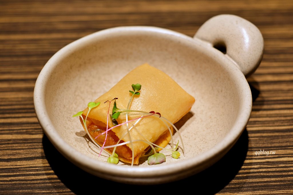 台中南屯︱客觀炭火小料理．藏身在七期裡的炭火直烤和牛挽肉，免飛日本也能吃到日式漢堡排 @QQ的懶骨頭