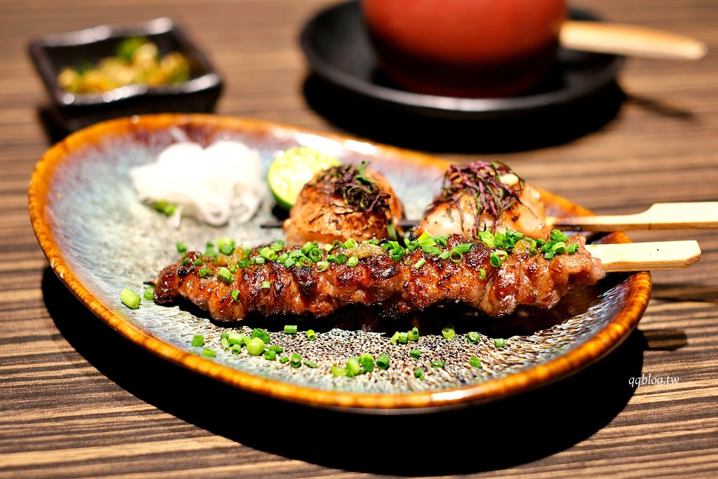 台中南屯︱客觀炭火小料理．藏身在七期裡的炭火直烤和牛挽肉，免飛日本也能吃到日式漢堡排 @QQ的懶骨頭
