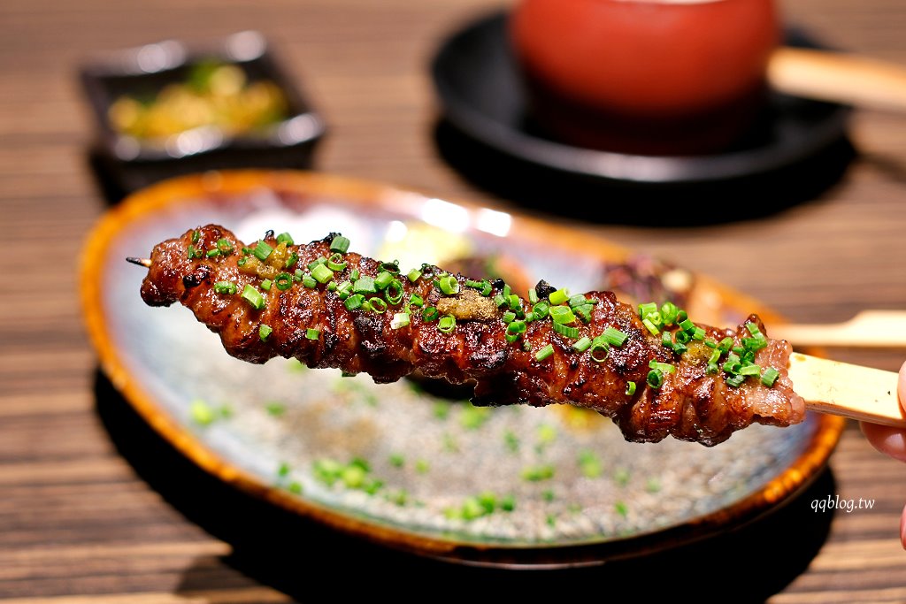 台中南屯︱客觀炭火小料理．藏身在七期裡的炭火直烤和牛挽肉，免飛日本也能吃到日式漢堡排 @QQ的懶骨頭