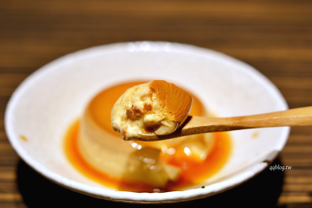 台中南屯︱客觀炭火小料理．藏身在七期裡的炭火直烤和牛挽肉，免飛日本也能吃到日式漢堡排 @QQ的懶骨頭