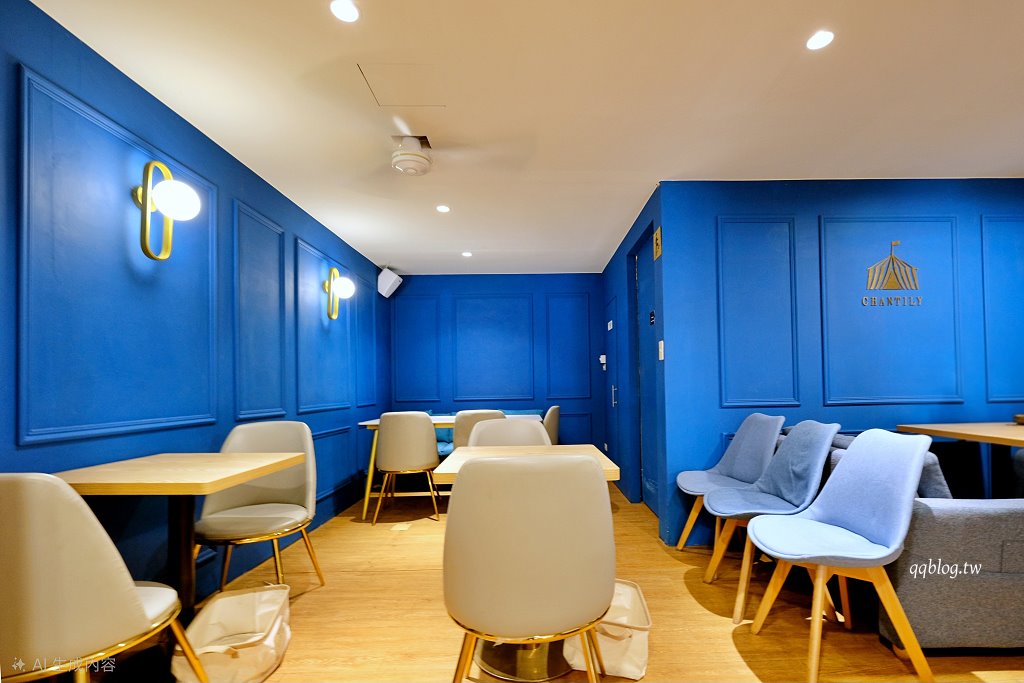 台中北區︱香緹果子咖啡館．台中最強千層蛋糕，杜拜巧克力千層真的必點 @QQ的懶骨頭