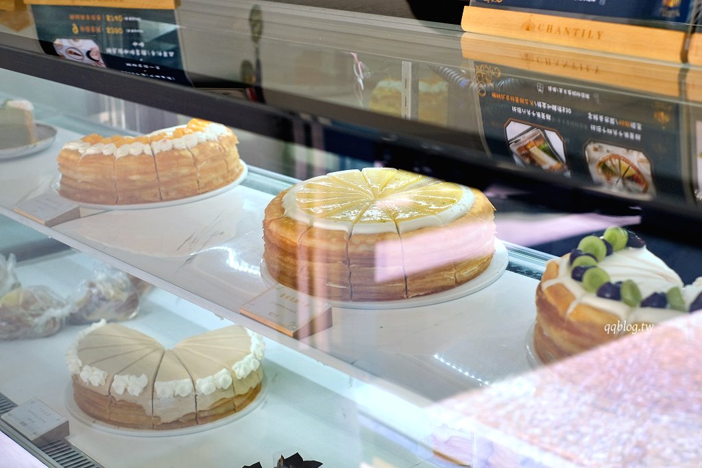 台中北區︱香緹果子咖啡館．台中最強千層蛋糕，杜拜巧克力千層真的必點 @QQ的懶骨頭