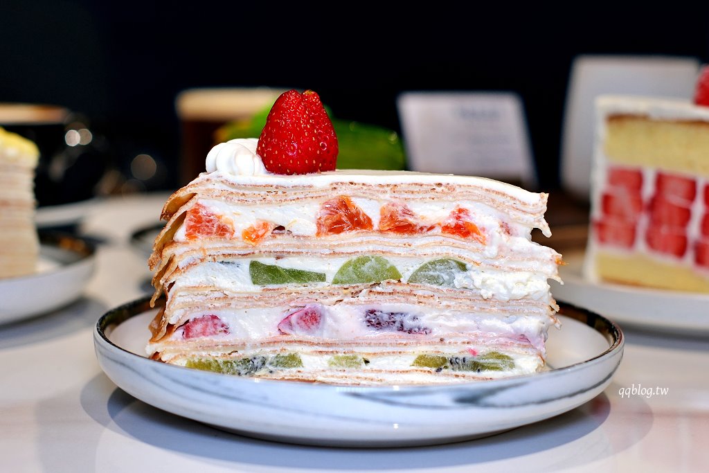 台中北區︱香緹果子咖啡館．台中最強千層蛋糕，杜拜巧克力千層真的必點 @QQ的懶骨頭