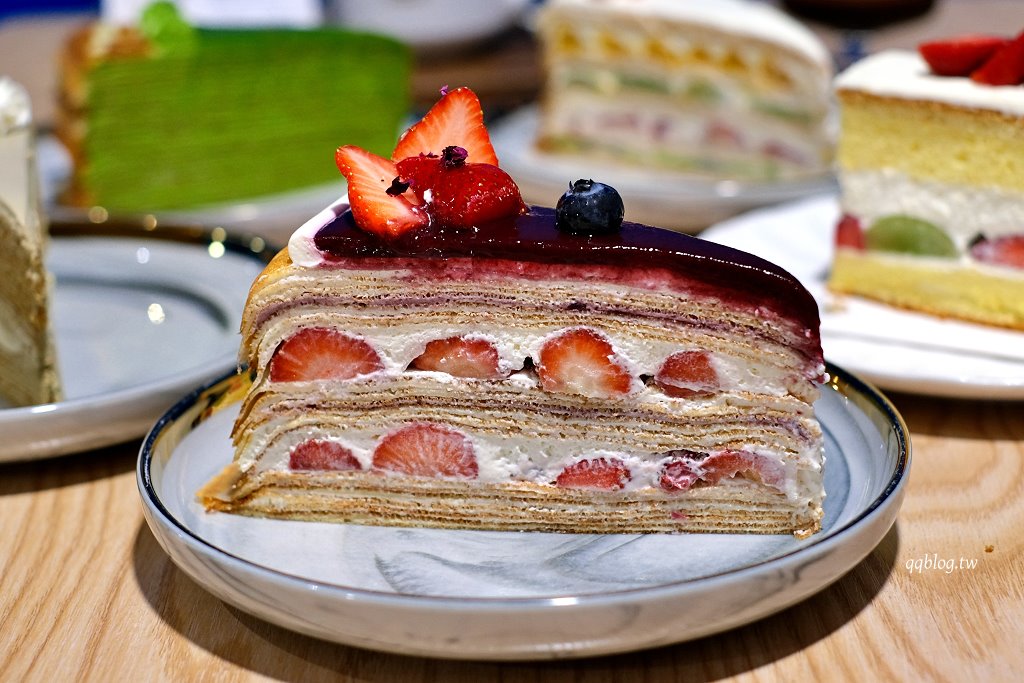 台中北區︱香緹果子咖啡館．台中最強千層蛋糕，杜拜巧克力千層真的必點 @QQ的懶骨頭