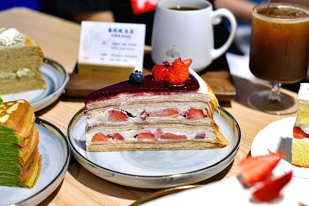 台中北區︱香緹果子咖啡館．台中最強千層蛋糕，杜拜巧克力千層真的必點 @QQ的懶骨頭