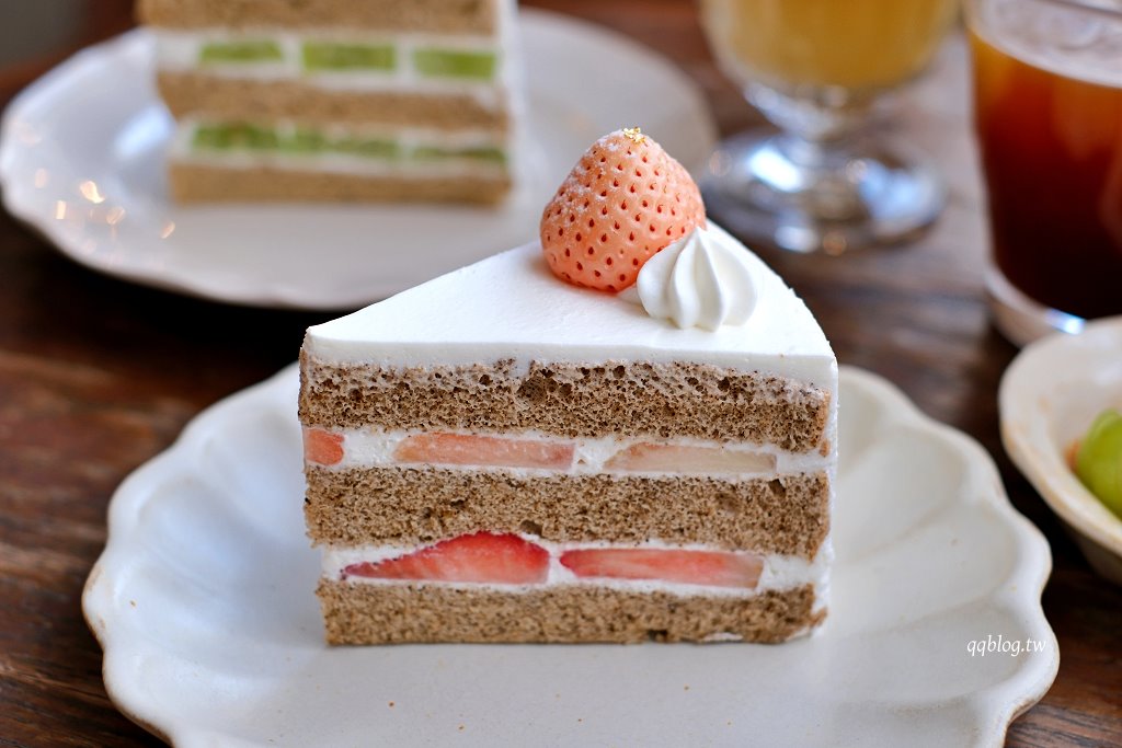 高雄苓雅︱IMO いも 一毛．日系風格老宅咖啡甜點，戚風蛋糕必點 @QQ的懶骨頭