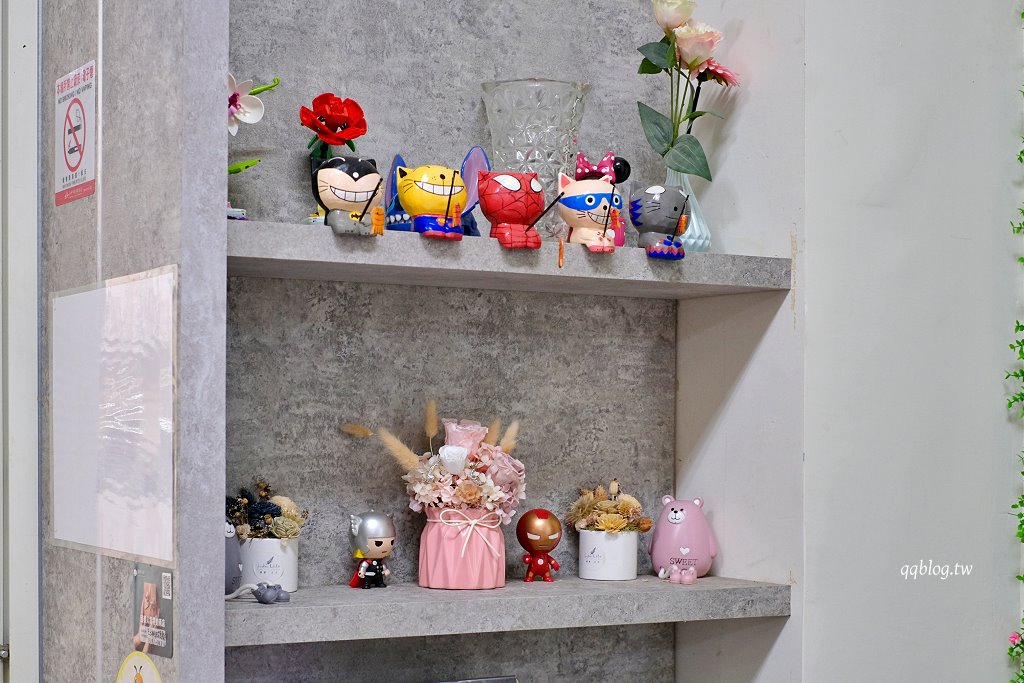 台中豐原︱王子神谷日式厚鬆餅 豐原店．百元初就可以吃到日式厚鬆餅 @QQ的懶骨頭