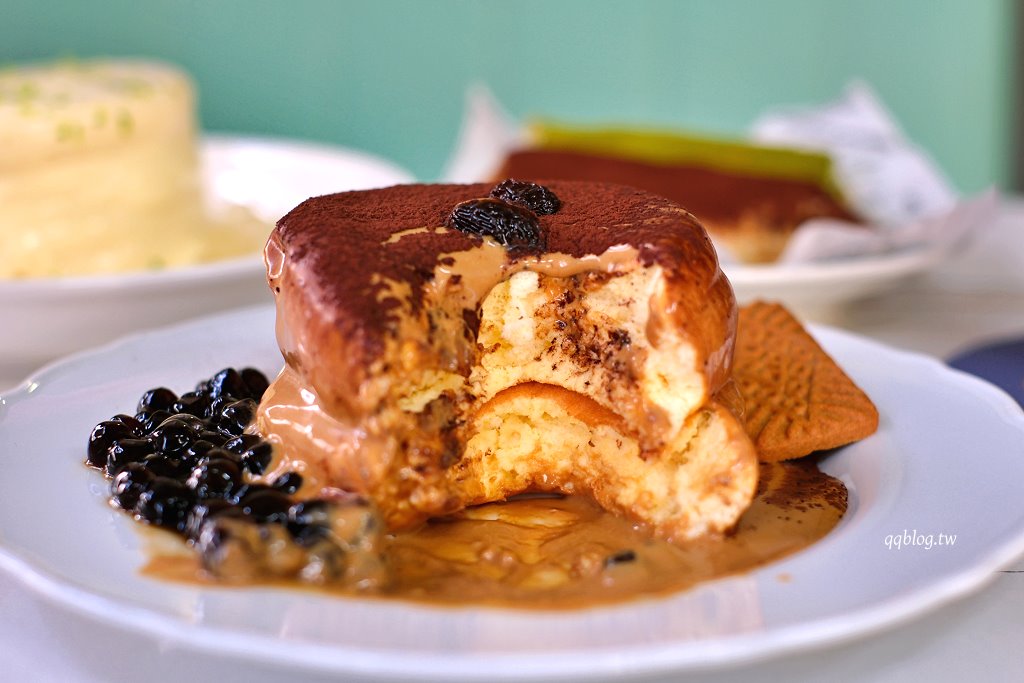 台中豐原︱王子神谷日式厚鬆餅 豐原店．百元初就可以吃到日式厚鬆餅 @QQ的懶骨頭