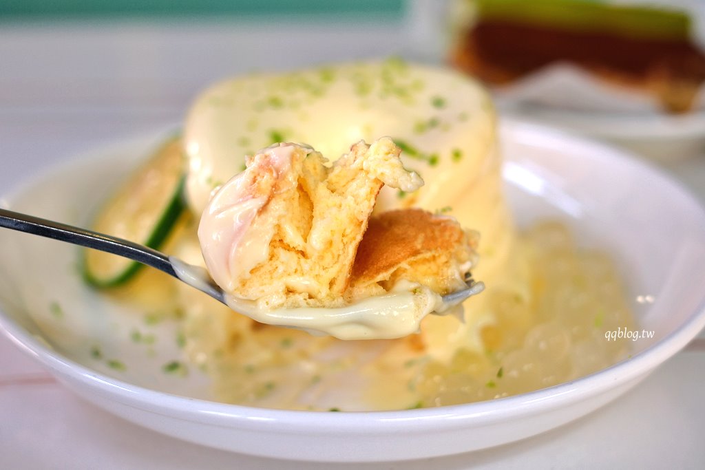 台中豐原︱王子神谷日式厚鬆餅 豐原店．百元初就可以吃到日式厚鬆餅 @QQ的懶骨頭