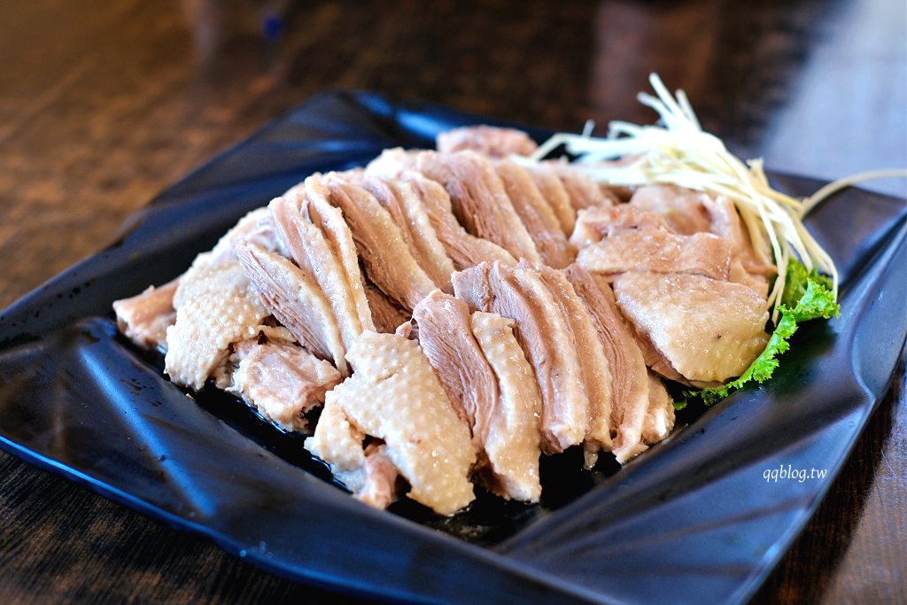 台中石岡︱石岡擔擔麵．石岡超人氣客家料理，沒有提早預訂會吃不到 @QQ的懶骨頭