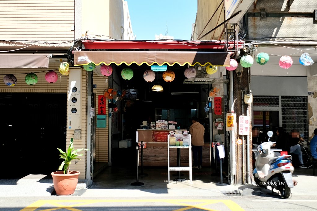 彰化︱阿泉爌肉飯．彰化在地營業近百年的歷史焢肉飯老店，榮獲第一屆500碗首獎 @QQ的懶骨頭