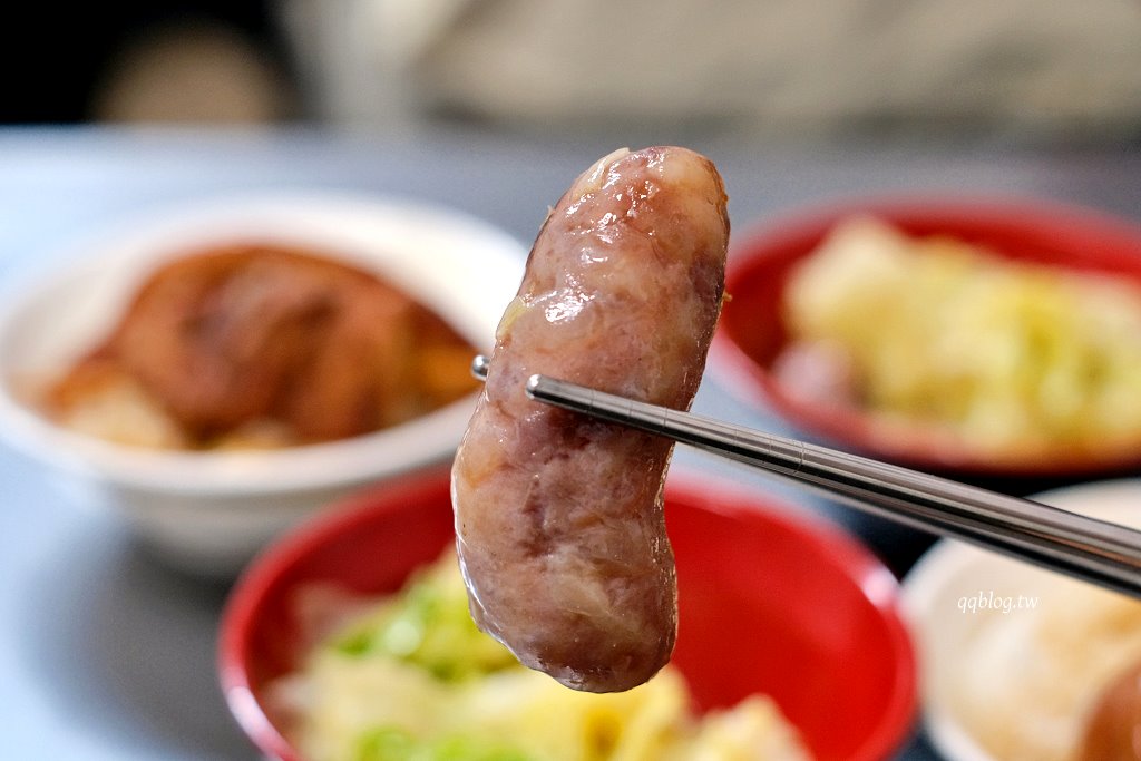 彰化︱阿泉爌肉飯．彰化在地營業近百年的歷史焢肉飯老店，榮獲第一屆500碗首獎 @QQ的懶骨頭