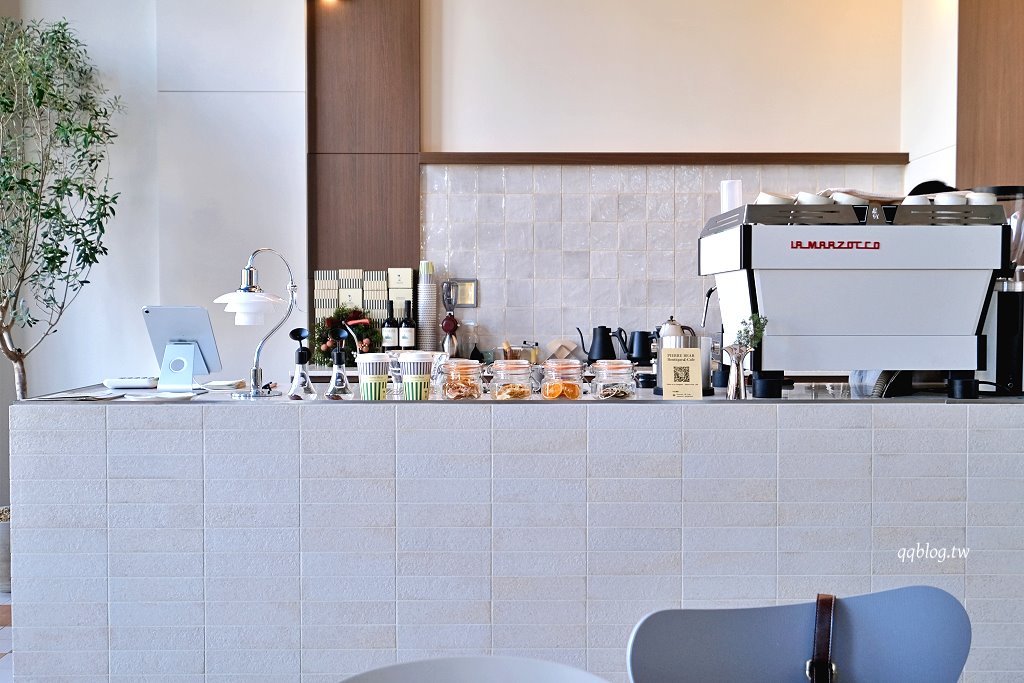 台中北屯︱Pierre Bear Cafe & Select．結合咖啡與歐洲精品的北歐風咖啡館 @QQ的懶骨頭