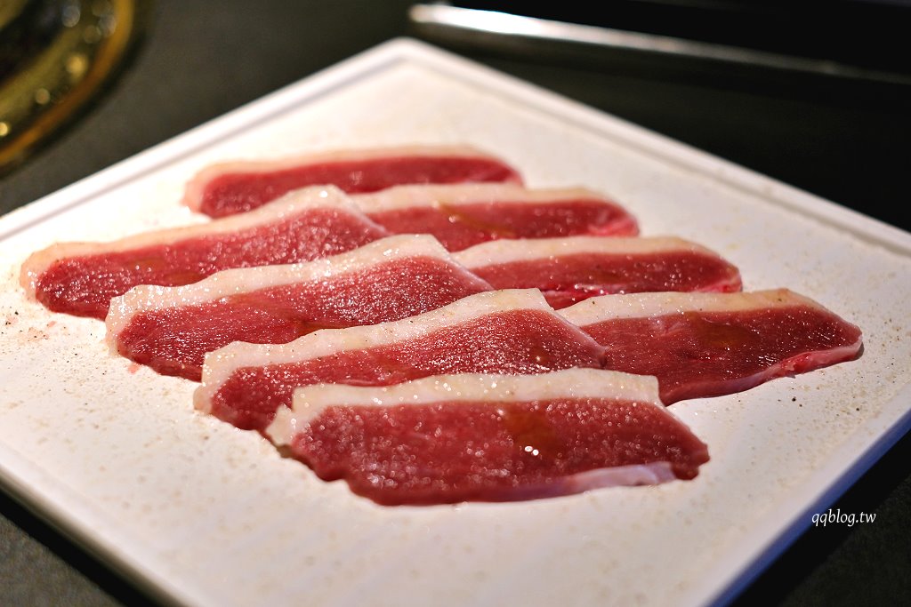 台中北屯︱茶六燒肉堂 東山店.新年限定躍馬迎春雙人套餐,八種牛肉部位吃的很過癮 @QQ的懶骨頭 台中北屯︱茶六燒肉堂 東山店.新年限定躍馬迎春雙人套餐,八種牛肉部位吃的很過癮 @QQ的懶骨頭